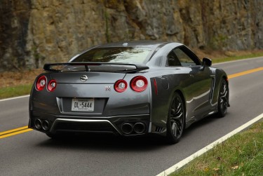 深圳急用钱找生意贷款公司靠谱吗全方位解析